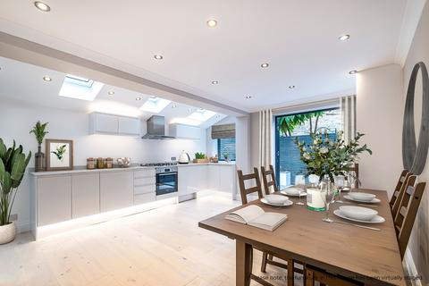 4 bedroom terraced house to rent, Thorparch Road, London