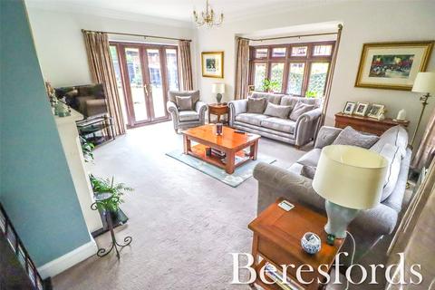 5 bedroom detached house for sale, The Paddocks, Orsett, RM16