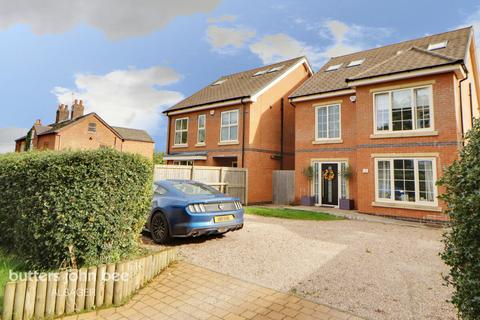4 bedroom detached house for sale, Chells Hill, Church Lawton