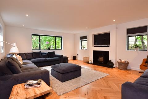High Mead Braypool Lane, Patcham, Brighton, BN1 8ZH