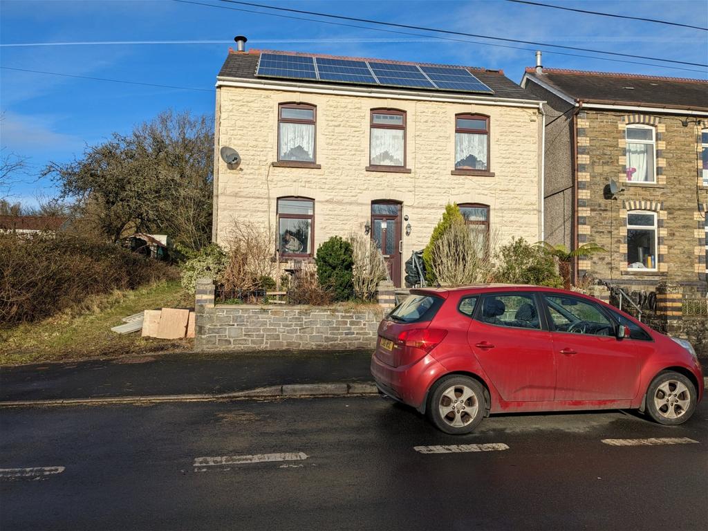 Folland Road, Glanamman, Ammanford, SA18 3 bed detached house for sale