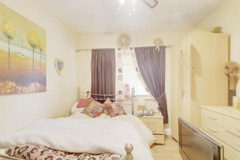 2 bedroom detached bungalow for sale, Norton Avenue, Canvey Island, SS8