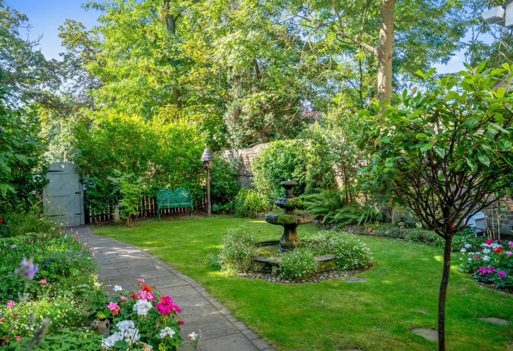 Tanglewood, Uxbridge Road, Hillingdon, Middlesex 4 bed semidetached