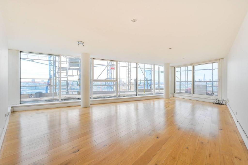 Basin Approach, Limehouse, London, E14 2 bed flat for sale £850,000