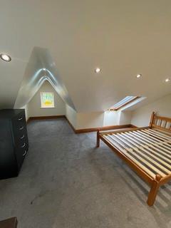 2 bedroom flat to rent, Sherborne Gardens, West Ealing