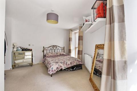 2 bedroom ground floor flat for sale, Douglas Close, Stanmore