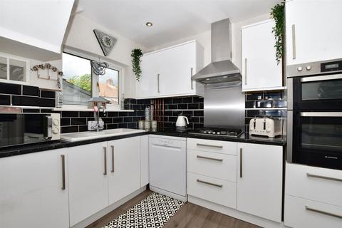 72 Dunster Avenue, Morden, SM4 4LE