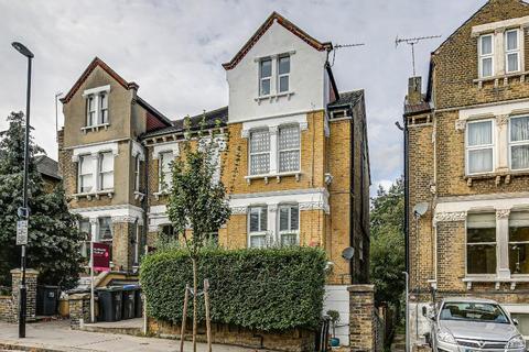 Flat 3, 6 Moreton Road, South Croydon, CR2 7DL