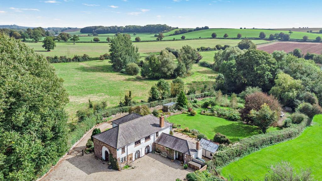 Bow, Crediton, Devon 5 bed detached house for sale £950,000