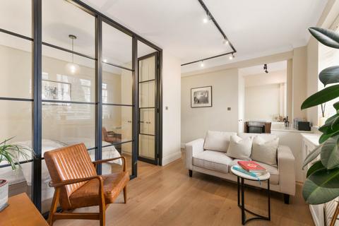 1 bedroom flat for sale, Vicarage Court, Vicarage Gate, London