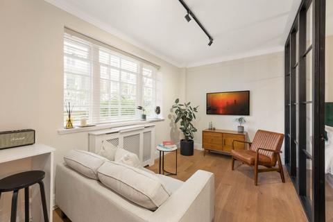 1 bedroom flat for sale, Vicarage Court, Vicarage Gate, London