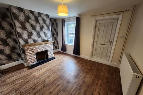 2 bedroom terraced house to rent, Victoria Road - Whole