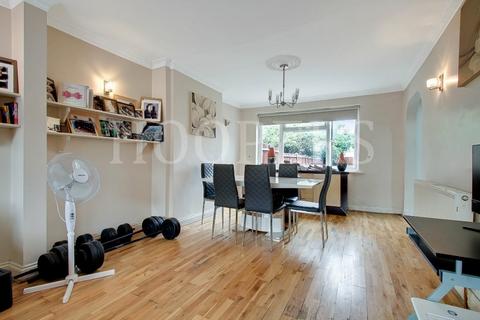 144 Review Road, London, NW2 7BD