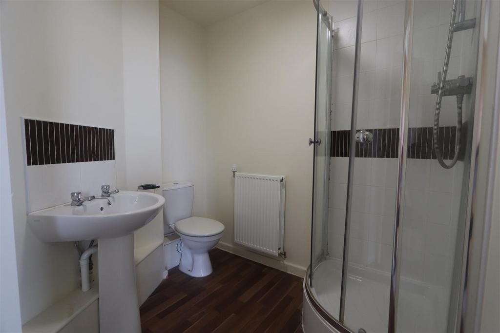 Ensuite.JPG