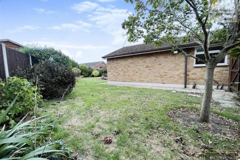 3 bedroom semi-detached bungalow for sale, Eleanor Chase, Wickford