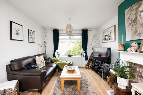 30 Brangwyn Grove, Bristol, BS7 9UB
