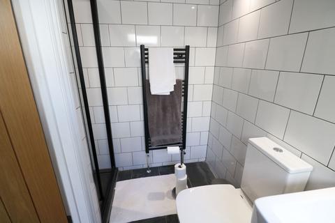 49 Southend Road, Stanford-le-hope, SS17 0PQ