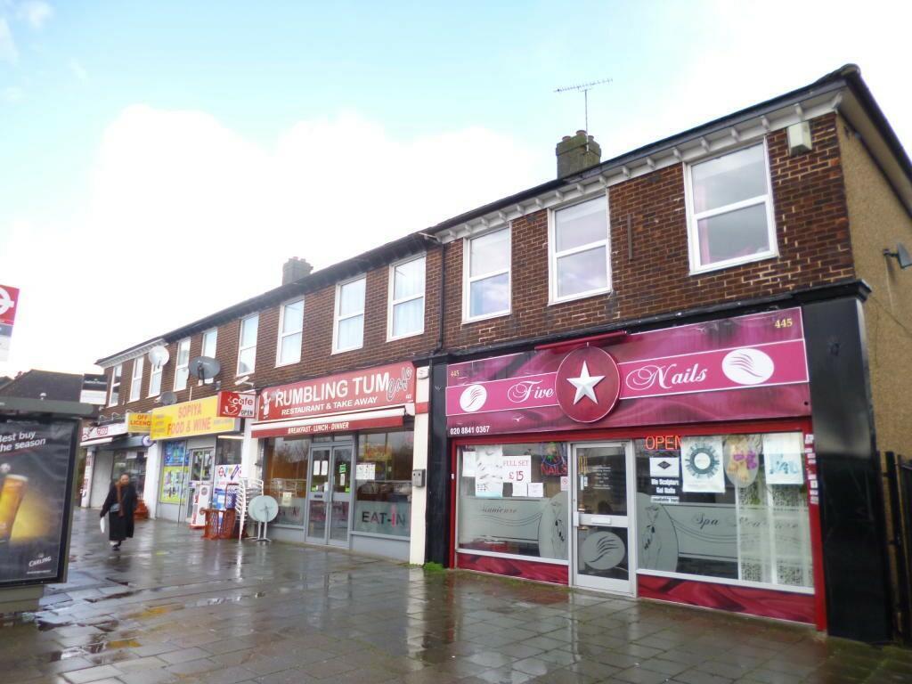 Victoria Road, Ruislip HA4 2 bed flat for sale £280,000
