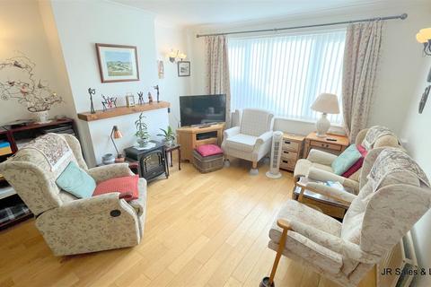22 Goffs Crescent, Goffs Oak, Waltham Cross, EN7 5JR
