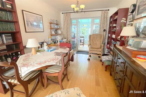 22 Goffs Crescent, Goffs Oak, Waltham Cross, EN7 5JR