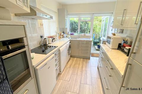 22 Goffs Crescent, Goffs Oak, Waltham Cross, EN7 5JR