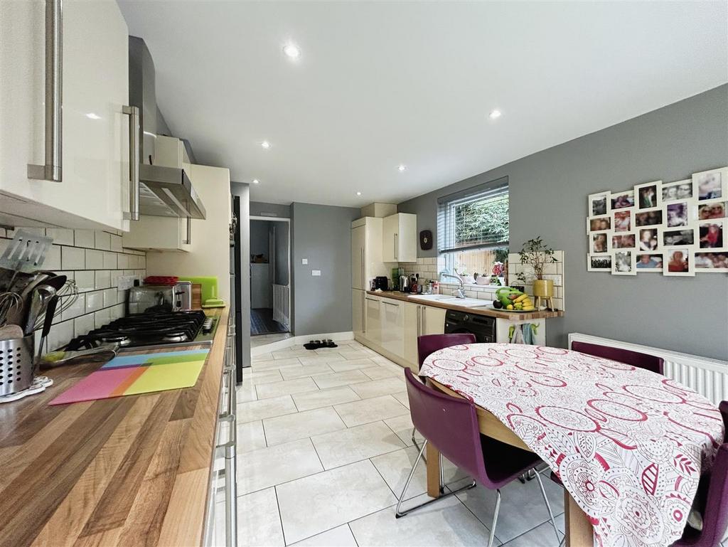 Kitchen/Breakfast Room