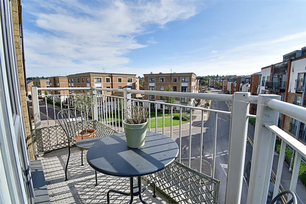 Balcony 1.jpg
