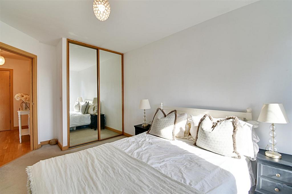 Bedroom 1 2.jpg