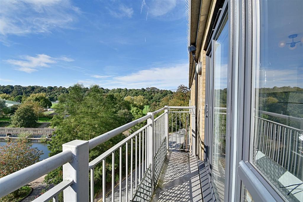 Balcony 2.jpg