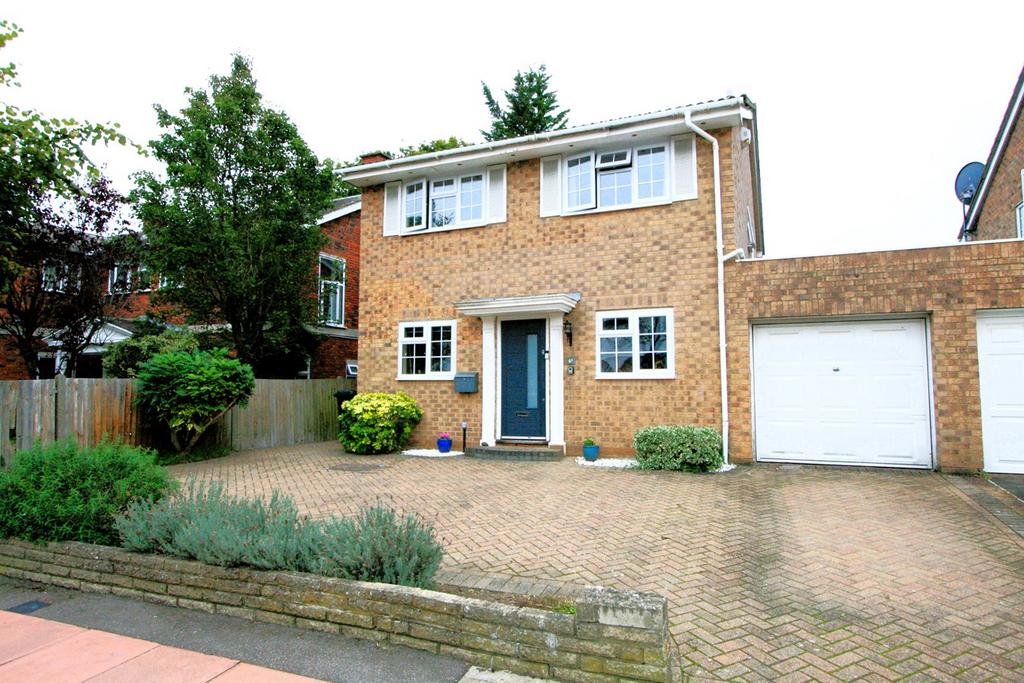 Lake Avenue, Bromley BR1 4 bed link detached house for sale £650,000
