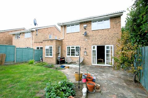 6a Lake Avenue, Bromley, BR1 4EN