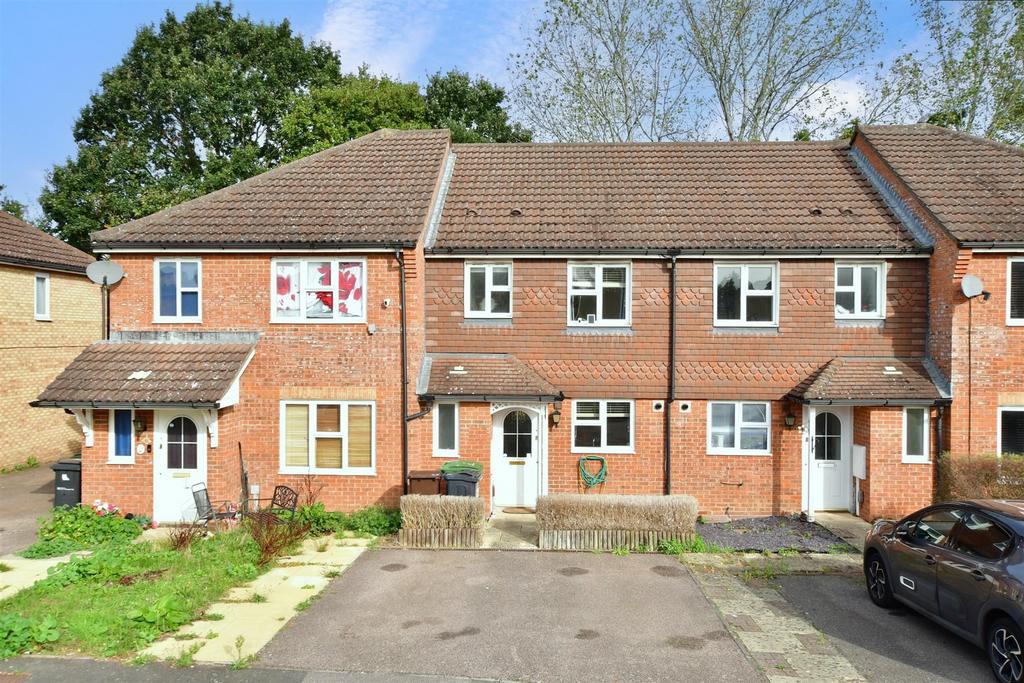 Morris Close, Boughton Monchelsea, Maidstone, Kent 3 bed terraced house