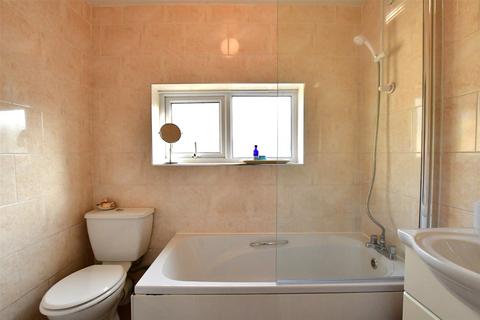 10 Claremont Road, Hornchurch, RM11 1BZ