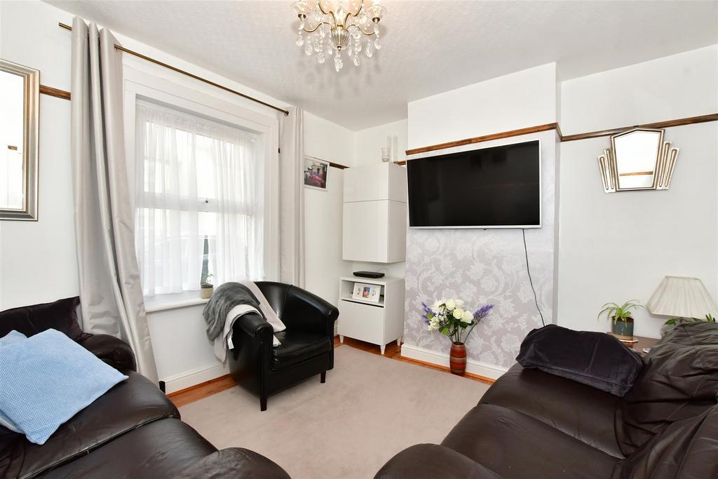 Claremont Road, Hornchurch, Essex 3 bed semidetached house for sale