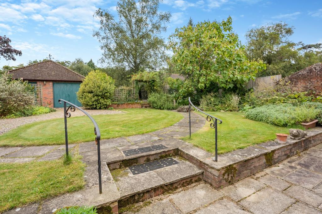 Valley Road, Barham, Kent 5 bed detached house for sale £850,000