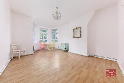 2 bedroom flat for sale, Homerton Road, Homerton