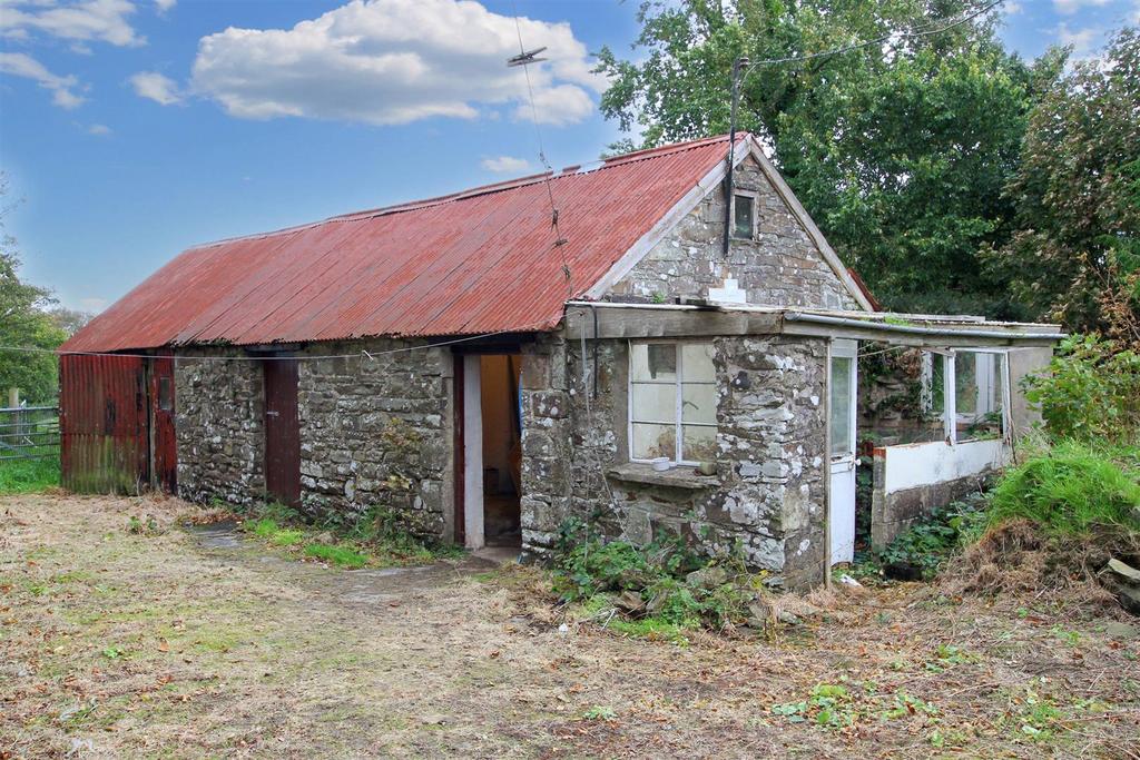 Sarnau, Llandysul 6 bed detached house for sale £440,000