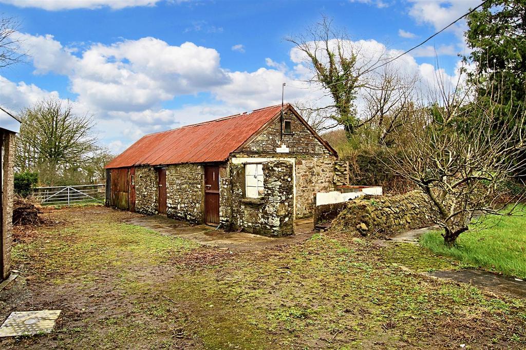 Sarnau, Llandysul 6 bed detached house for sale £370,000