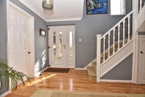 4 bedroom detached house for sale, Broughton Road, South Woodham Ferrers, Chelmsford
