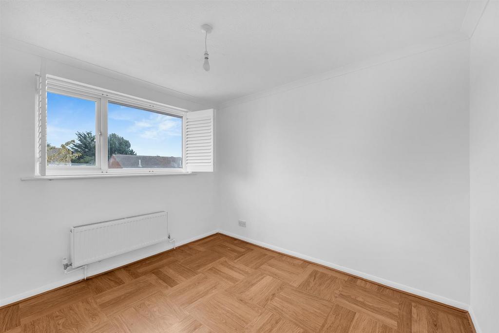 BEDROOM.jpg