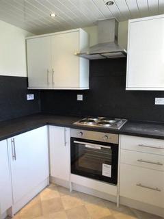 2 bedroom flat to rent, Fortingall Avenue, Glasgow, G12