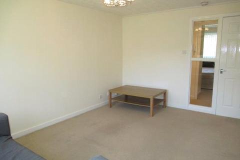 2 bedroom flat to rent, Fortingall Avenue, Glasgow, G12
