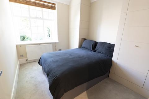 1 bedroom flat to rent, Drayton Gardens, Chelsea, London, SW10