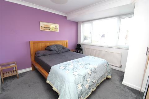 3 bedroom terraced house to rent, Regency Court, CM14