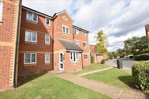 1 bedroom flat for sale, Redford Close, Feltham, TW13