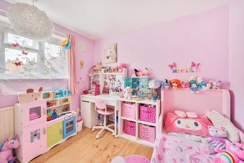 51 Basing Way, London, N3 3BP