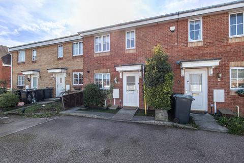6 Giles Field, Gravesend, DA12 2RA