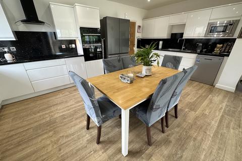 Orchards School Lane, Chittering, Cambridge, CB25 9PW