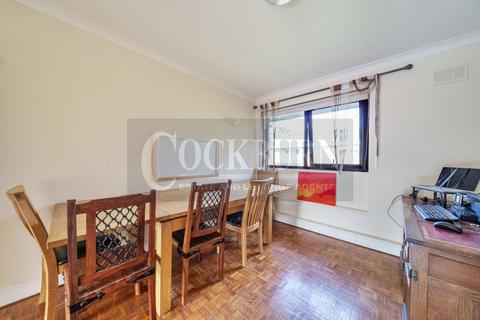Flat 5, Darwin Court Greenacres, London, SE9 5BD