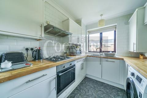 Flat 5, Darwin Court Greenacres, London, SE9 5BD